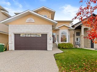 63 N West Cedar Rise SW, Calgary, AB T3H 5E2