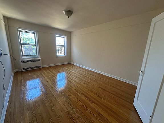 4th image of 8447 118th St APT 4C