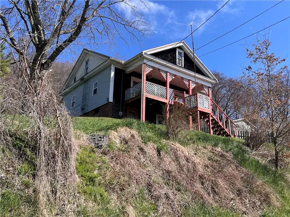 105 Schoolhouse Ln, Timblin, PA 15778