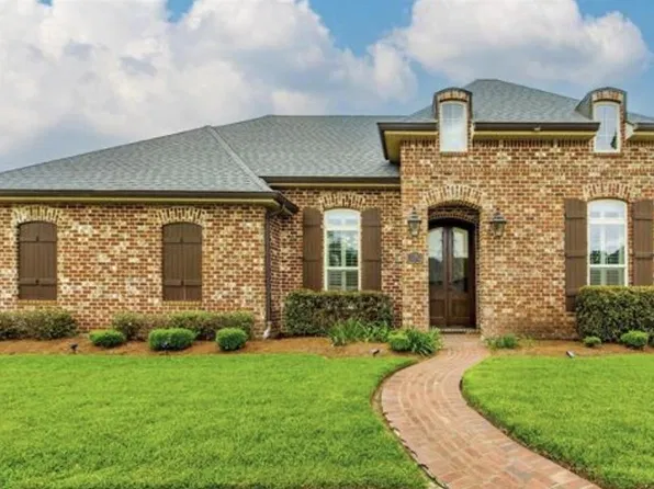 254 Lakewood Dr, Houma, LA 70360