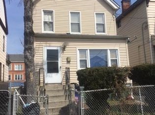 369 Alden St, Orange, NJ 07050