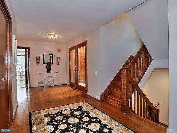 3rd image of 108 Juneberry Ct