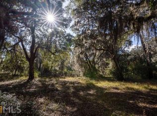 17 Highway, Waverly, GA 31565