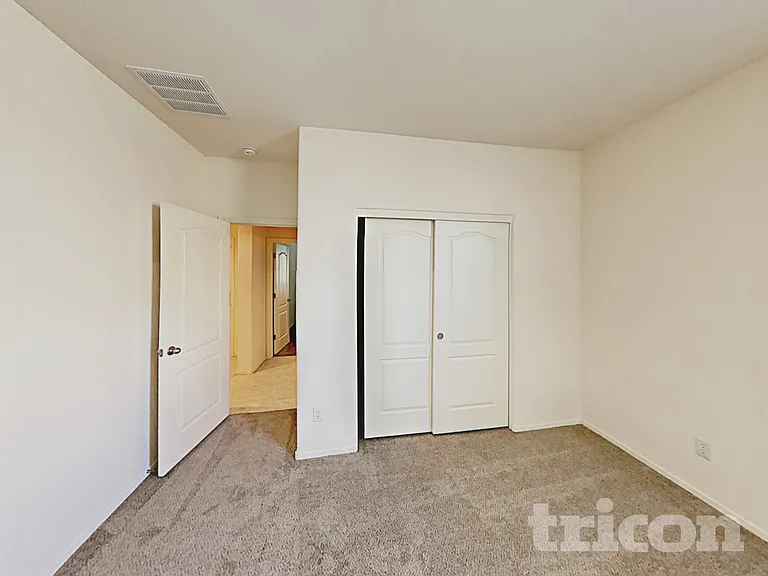 1020 Fishing St — Photo 12