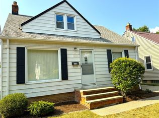 14104 Rockside Rd, Maple Heights, OH 44137