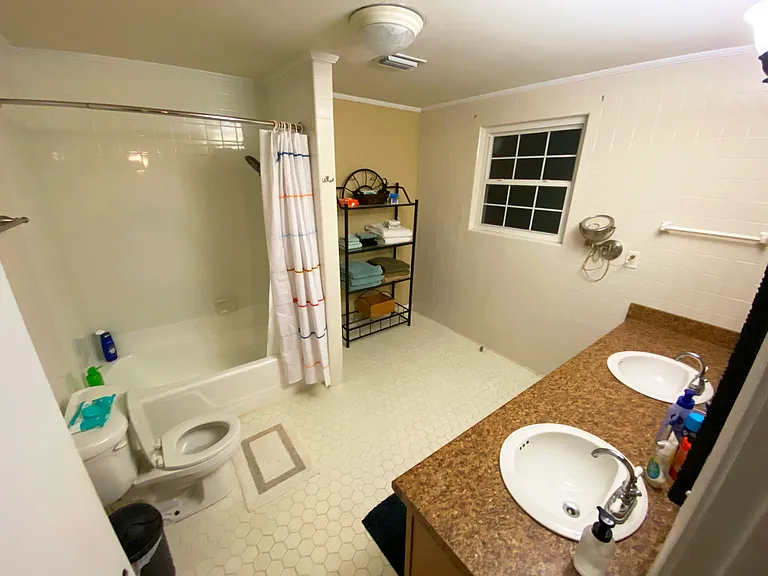 2908 E Jackson St — Photo 9