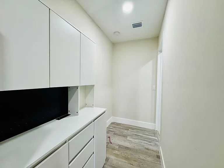 7943 NW 6th Ave #3 — Photo 7