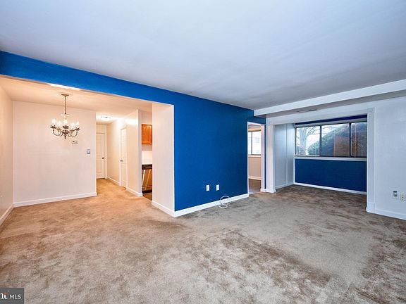 5th image of 110 Royal Oak Dr APT D
