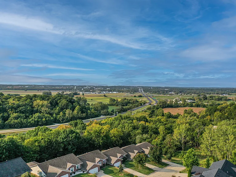 1828 Pinnacle Point Dr — Photo 21
