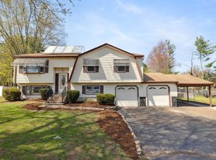 119 Great Swamp Rd, Glastonbury, CT 06033