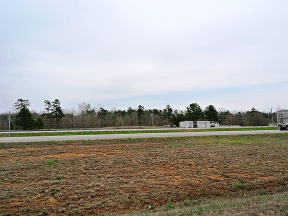 3rd image of 2136 County Road 521