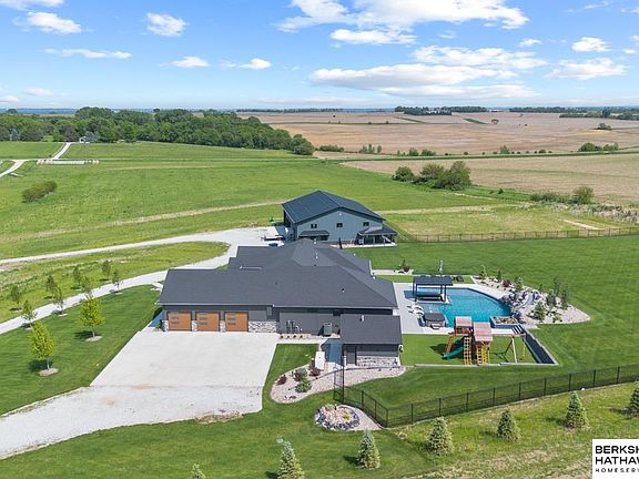 2nd image of 845 Freedom Ridge Rd