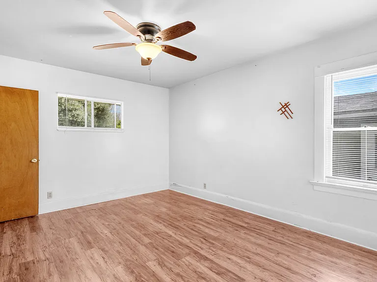 1476 Bardsdale Ave — Photo 22