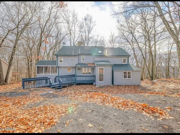 123 Banbury Dr, Bushkill, PA 18324