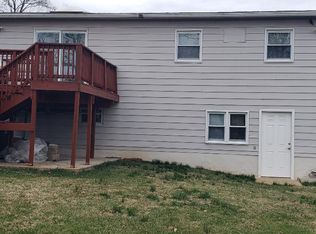 9207 4th St, Lanham, MD 20706