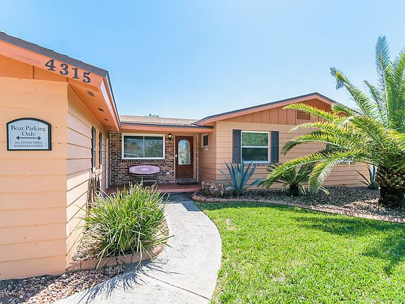 3rd image of 4315 Coquina Dr