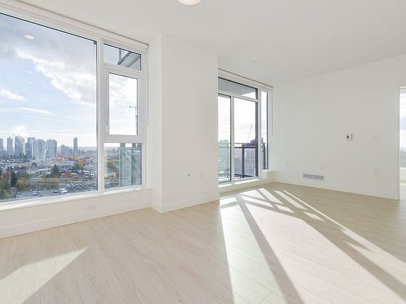 4th image of 13675 107a Ave #1805