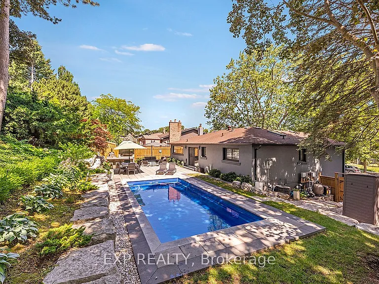 1410 Petrie Way — Photo 6
