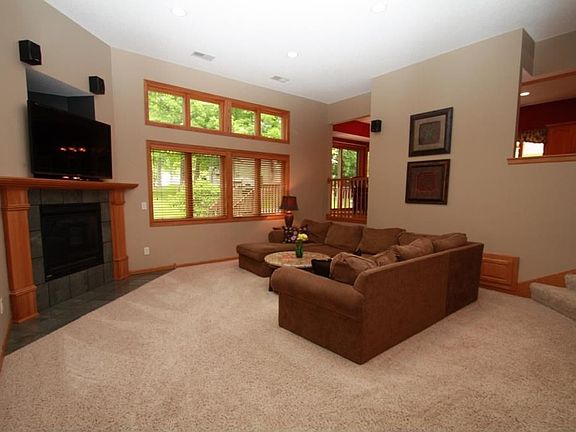 5th image of 10518 Hidden Oaks Ln N