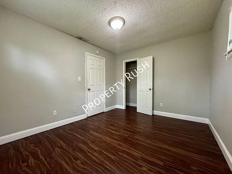 6303 Walden Ave #B — Photo 11