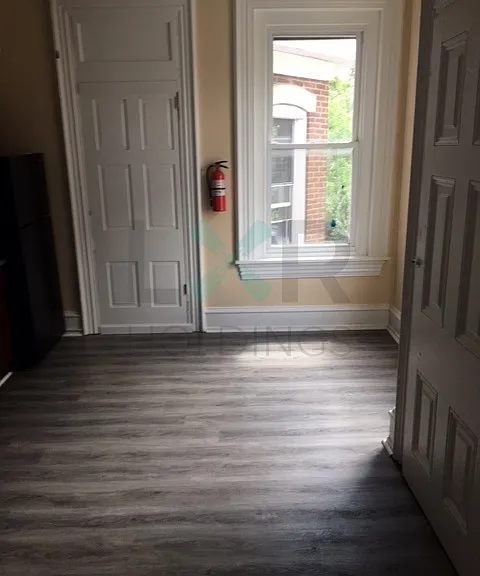 1044 Dekalb St #2F — Photo 6