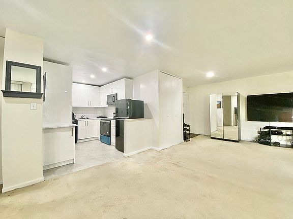 5th image of 1021 162nd St APT 5D
