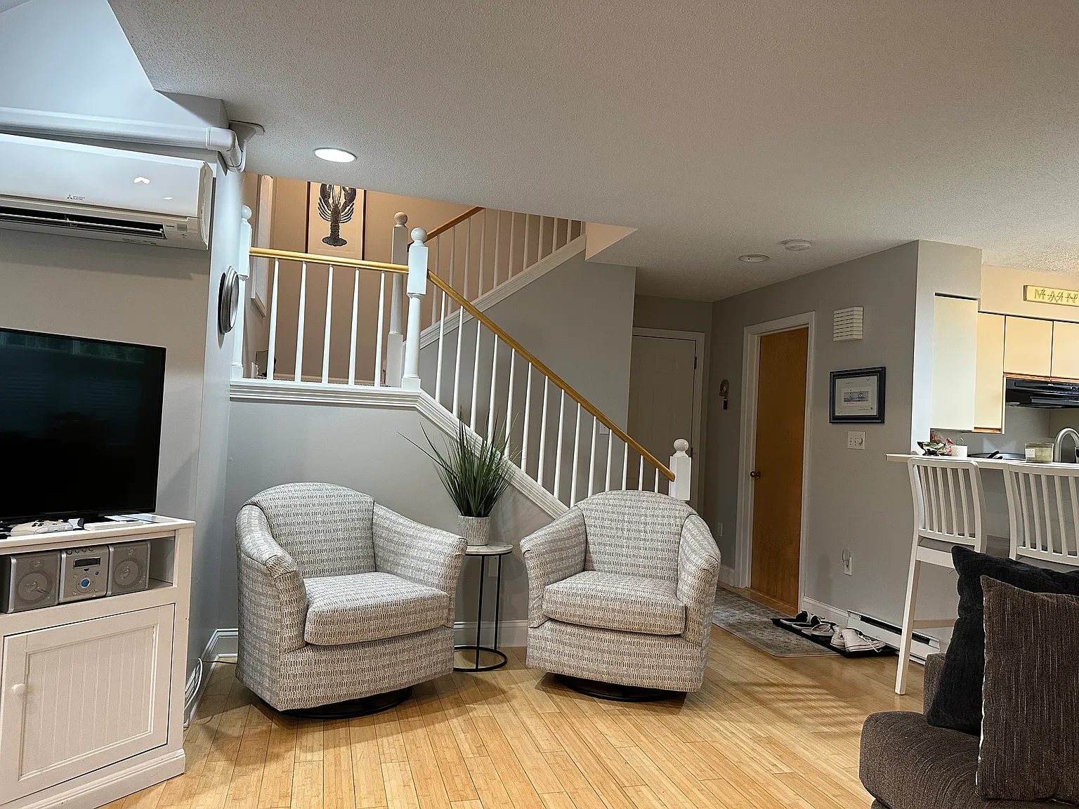 2 bed, 1.5 bath, 1080 sqft, $2,000 — Photo 1