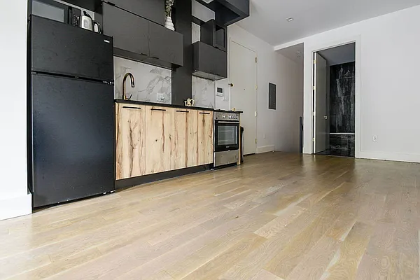 Rented by ERNY LLC | media 2