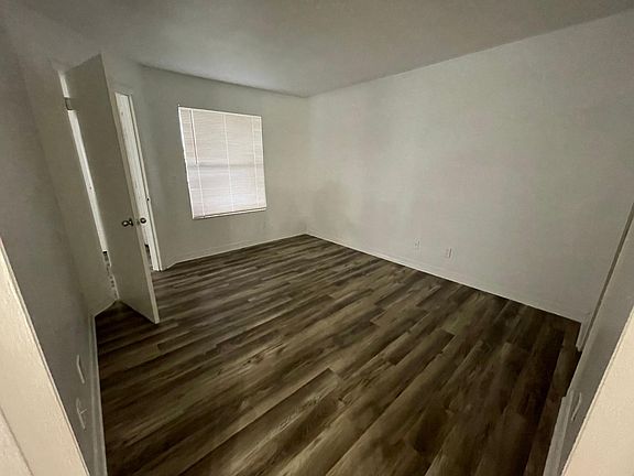 5th image of 4716 Walden Cir APT 1636