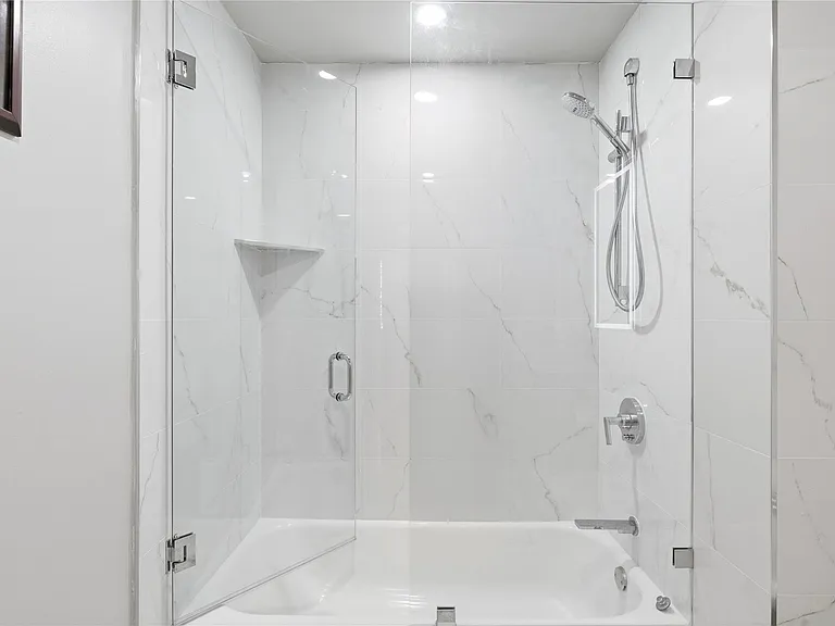 511 SE 5th Ave #2122 — Photo 25