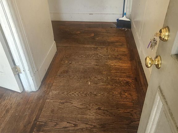 2nd image of 617 Fallon St