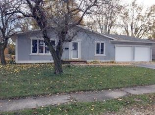 733 E Stewart Dr, Rensselaer, IN 47978