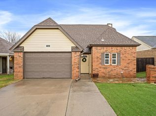 709 Windfields St, Denton, TX 76209