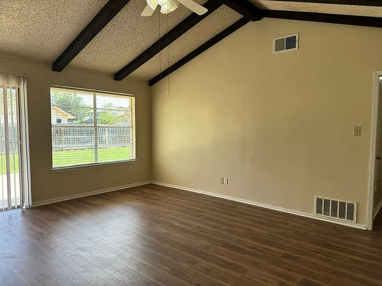 6919 Moon Lake Dr — Photo 6