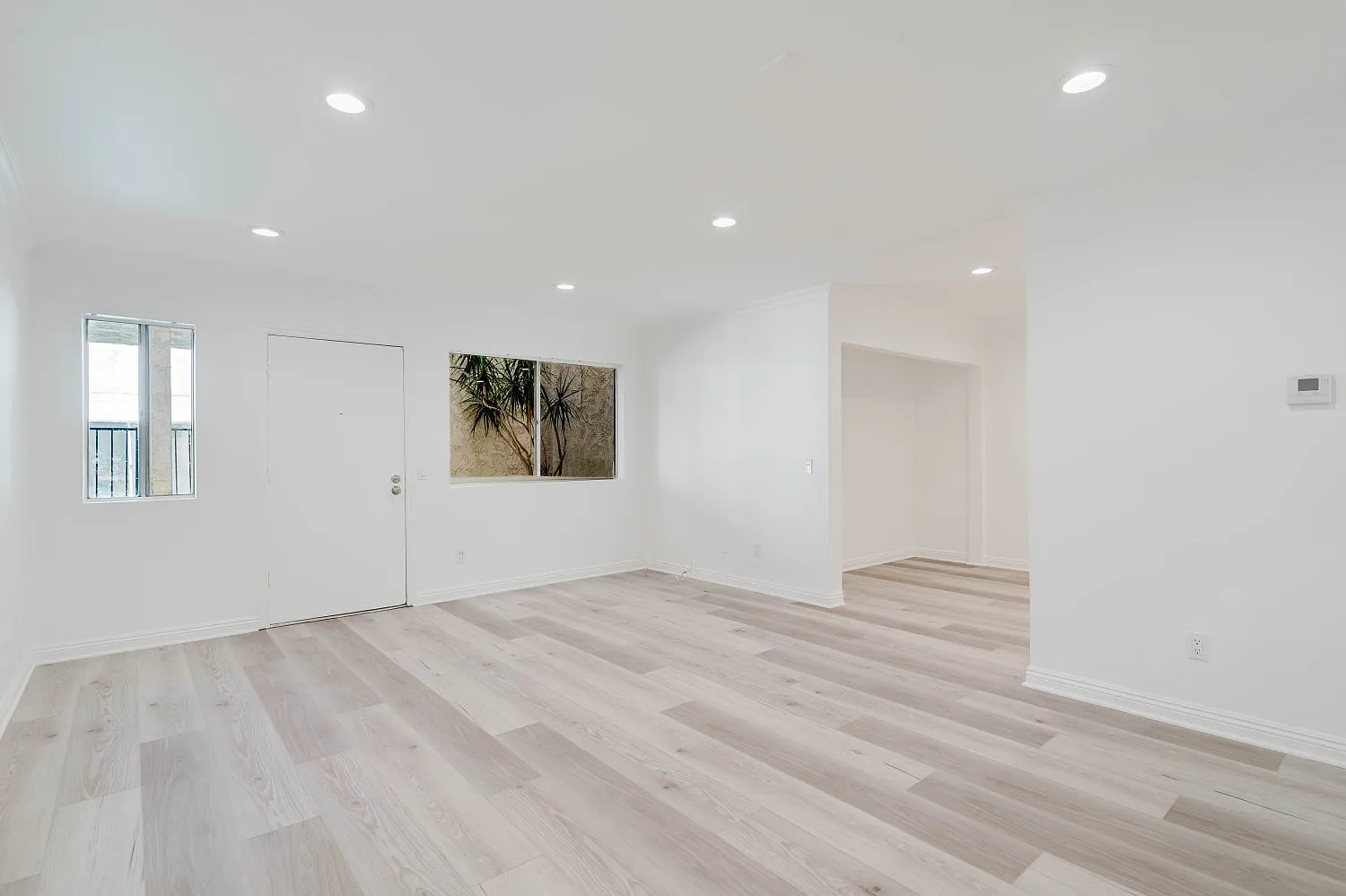 333 Burchett St — Photo 4
