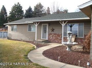 1010 Goodlander Dr, Selah, WA 98942