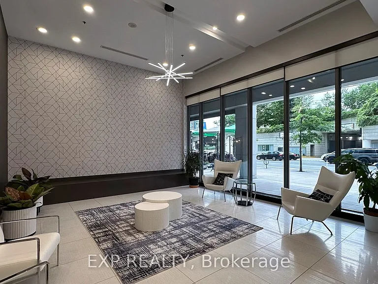 25 Lower Simcoe St #1106 — Photo 4