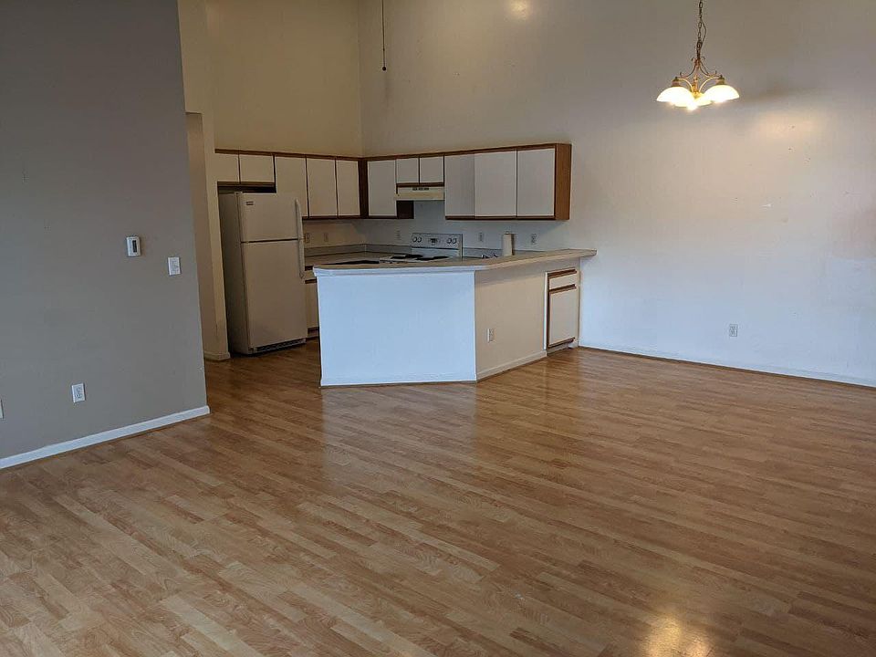 1st image of 8522 Jasonville Ct SE