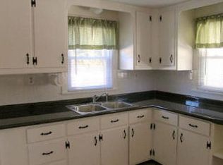 50 Hathorne Ave, West Springfield, MA 01089