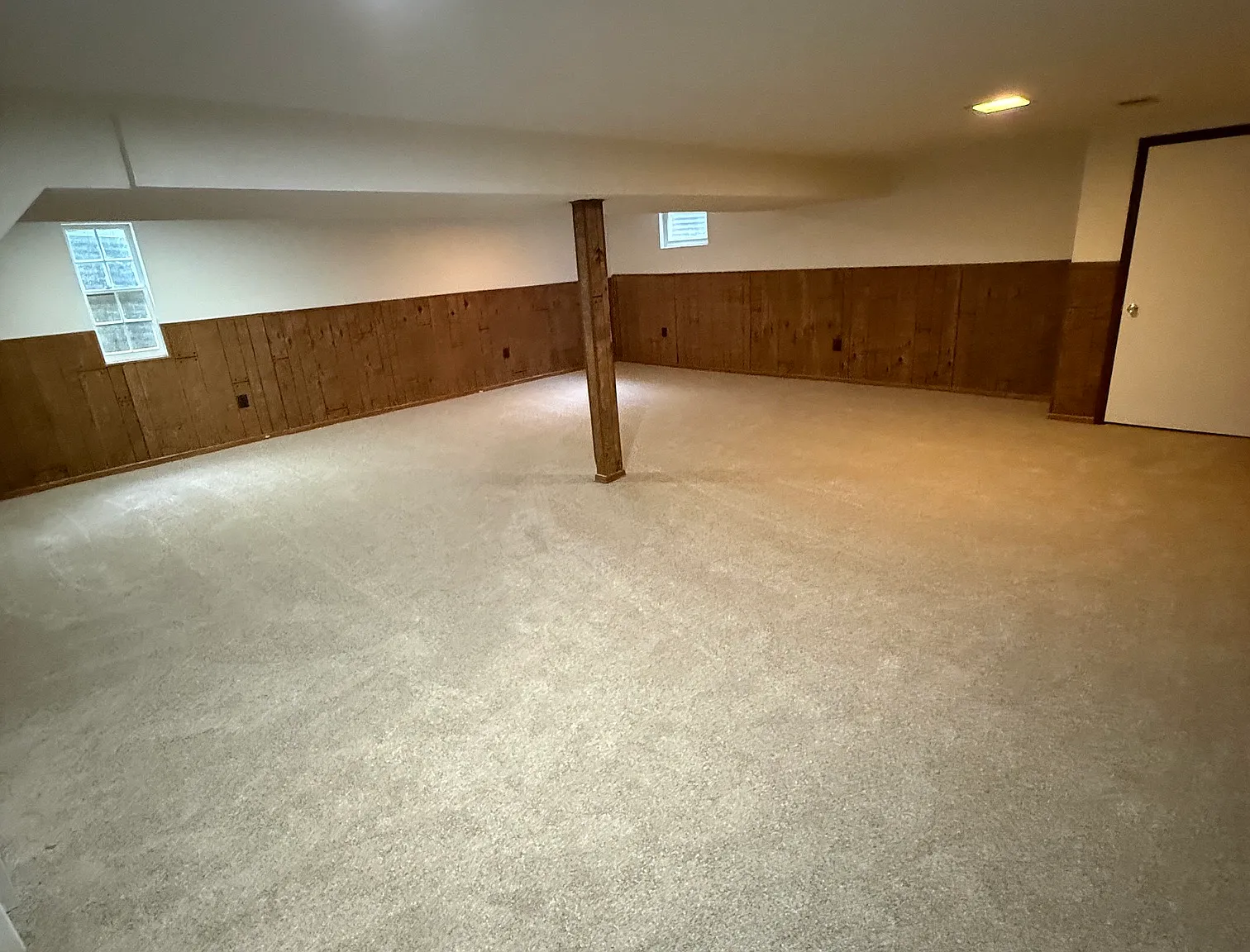 4 bed, 2.5 bath, 2110 sqft, $3,550 — Photo 3