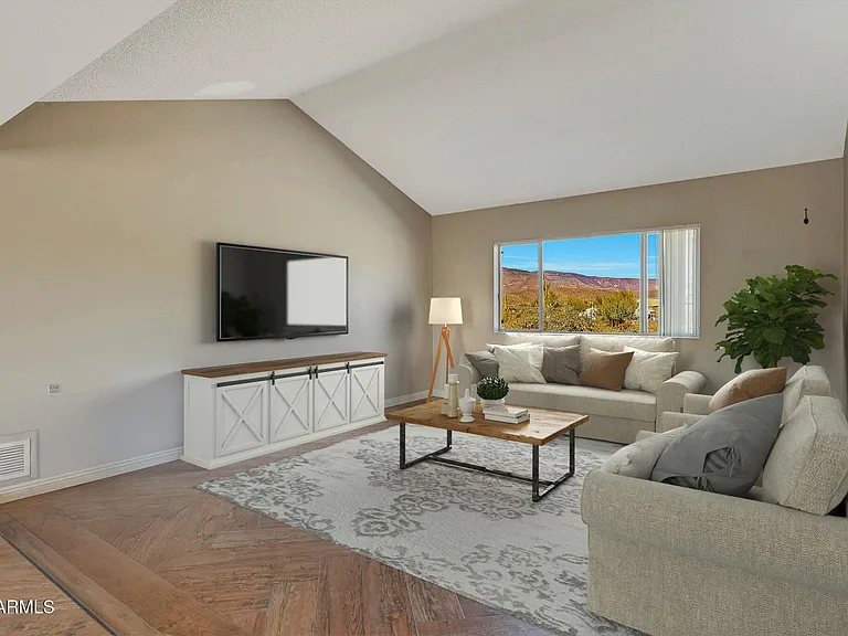 6914 E Highland Rd — Photo 5