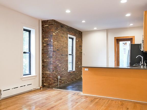 2nd image of 428 Prospect Pl APT 1L