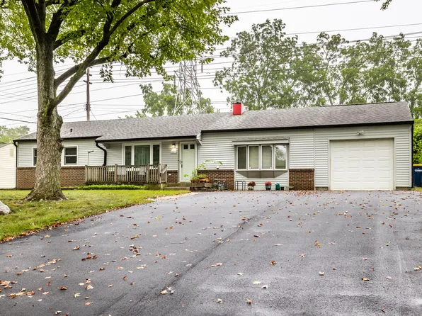 6611 Parker Ln, Indianapolis, IN 46220