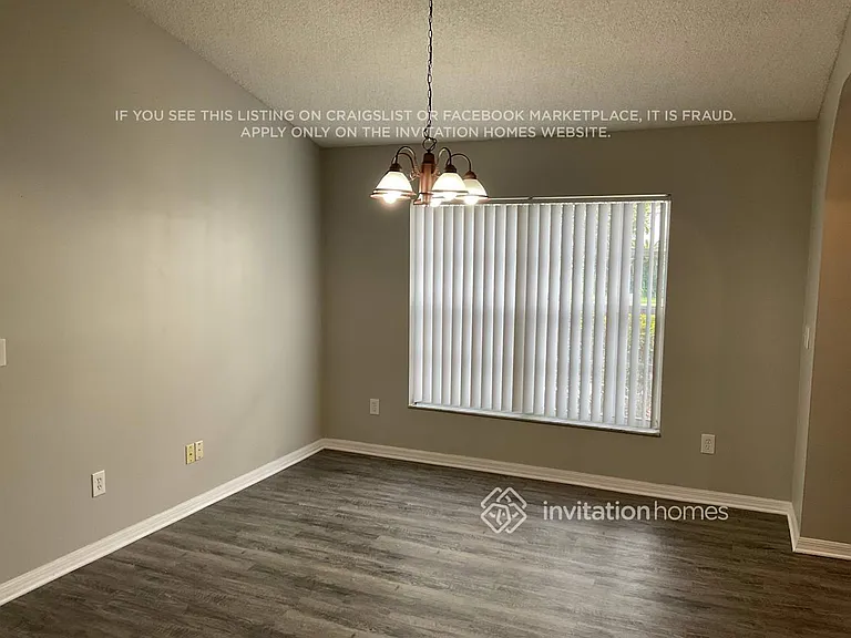826 Walsingham Way — Photo 9