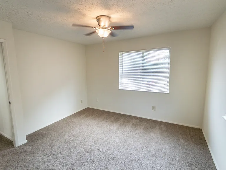 Blue Grass Manor — Photo 154