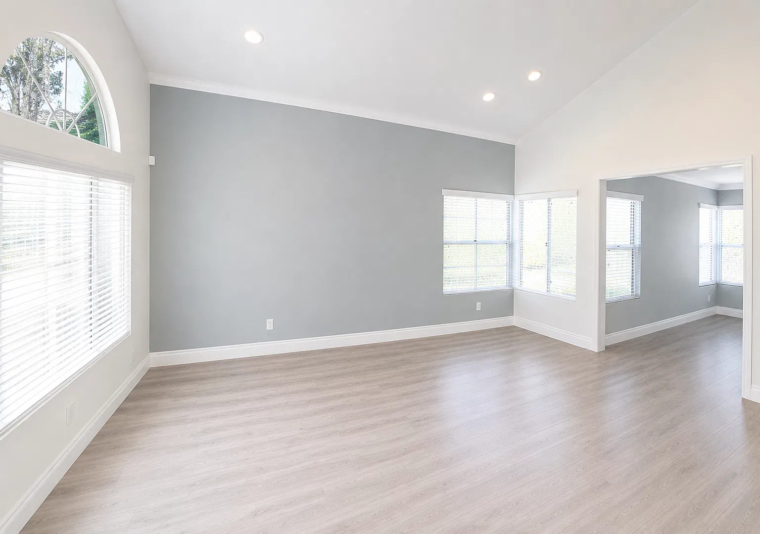 Exclusive Mission Grove Executive Home W/Views! 6+3 — Photo 3