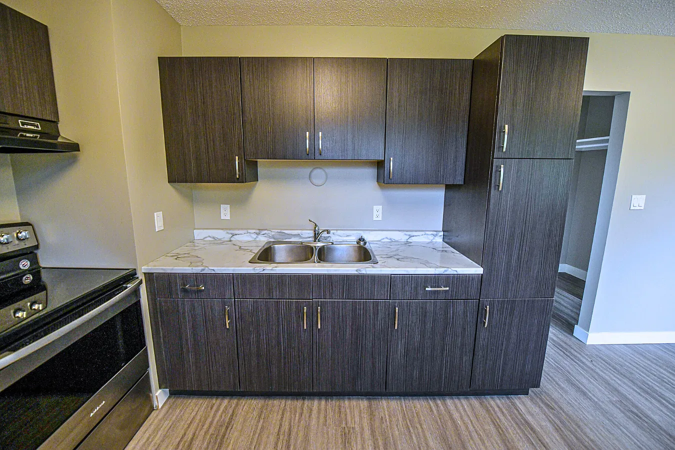 D- Side-Duplex - 4 Beds — Photo 4