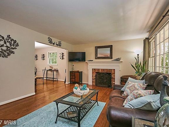 5th image of 4836 Kingston Dr