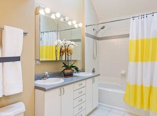 3046 N Sheffield Ave APT C, Chicago, IL 60657