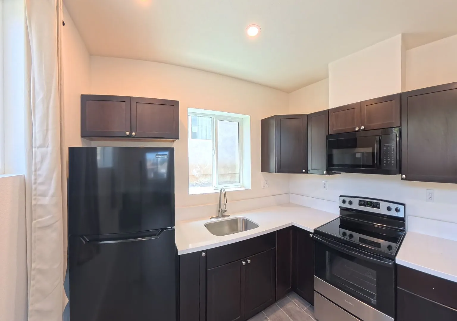 Brand-New 2 Bed Homes | Modern Finishes | $99 Move-In Deposit - 2 Car Parking — Photo 1